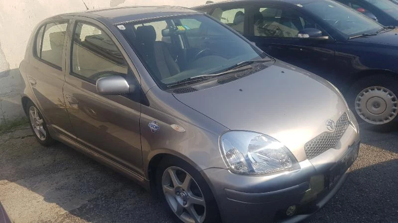 Toyota Yaris 1.5 VVTI, снимка 1 - Автомобили и джипове - 40839087