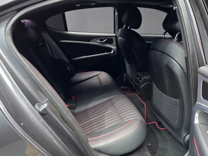 Genesis G70 3.3T Sports Elite, снимка 12 - Автомобили и джипове - 55263950