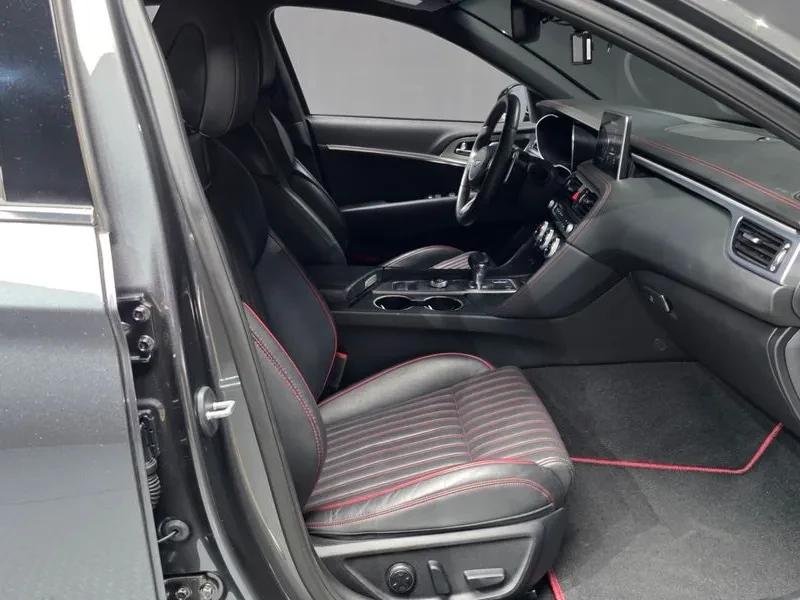 Genesis G70 3.3T Sports Elite, снимка 11 - Автомобили и джипове - 55263950