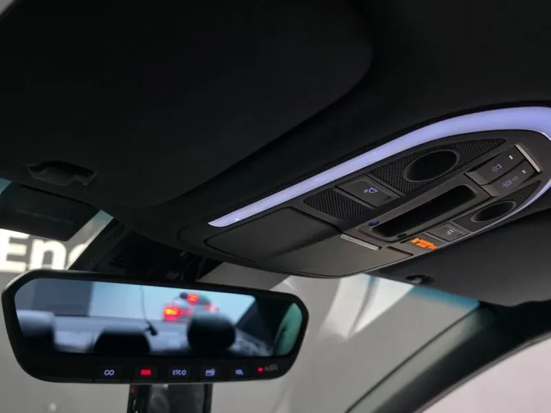 Genesis G70 3.3T Sports Elite, снимка 17 - Автомобили и джипове - 55263950