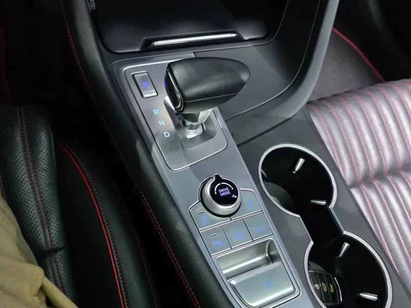 Genesis G70 3.3T Sports Elite, снимка 9 - Автомобили и джипове - 55263950