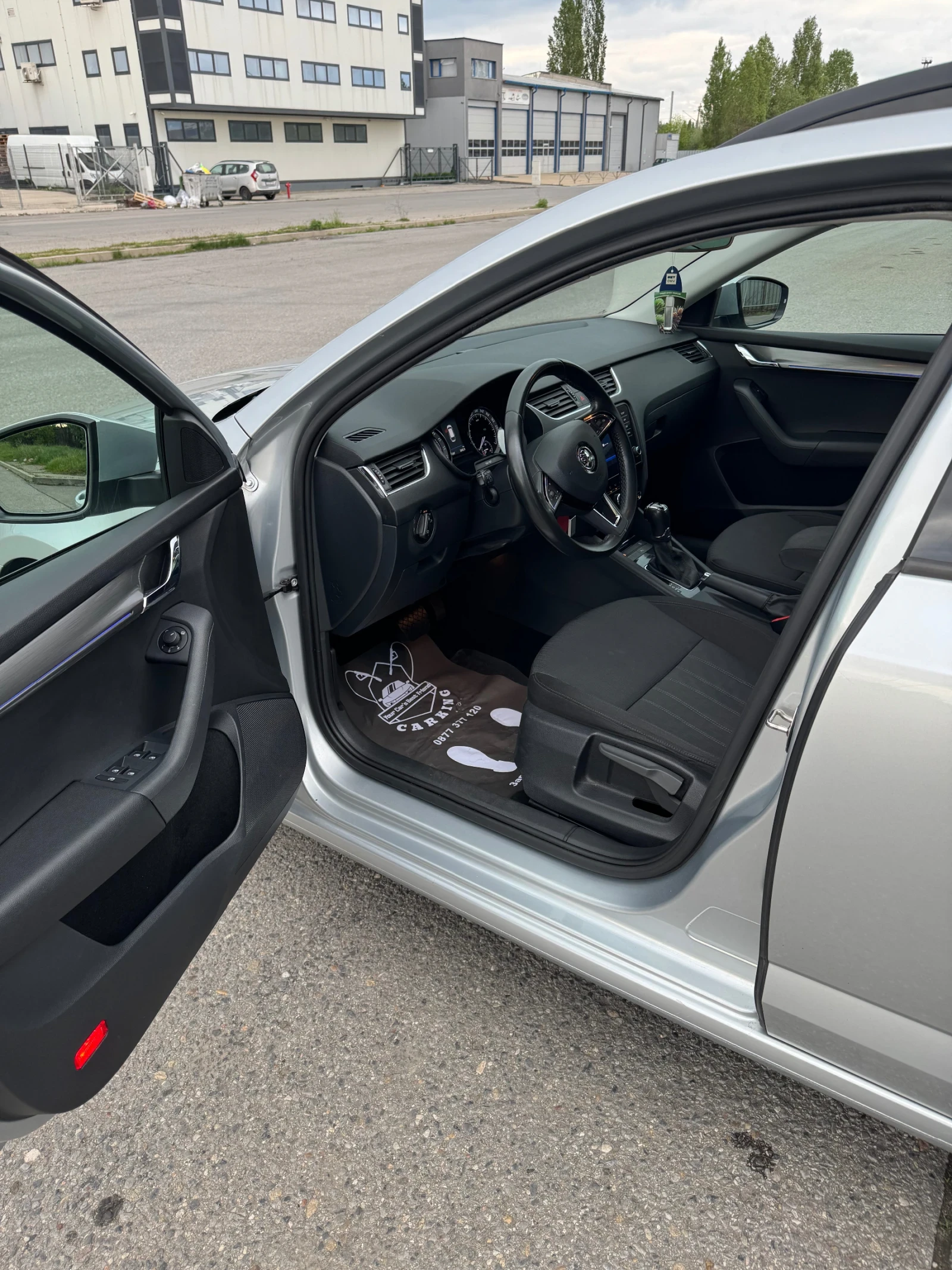 Skoda Octavia 2019, 4x4 DSG, 150 к.с., 97 500 км - изображение 6