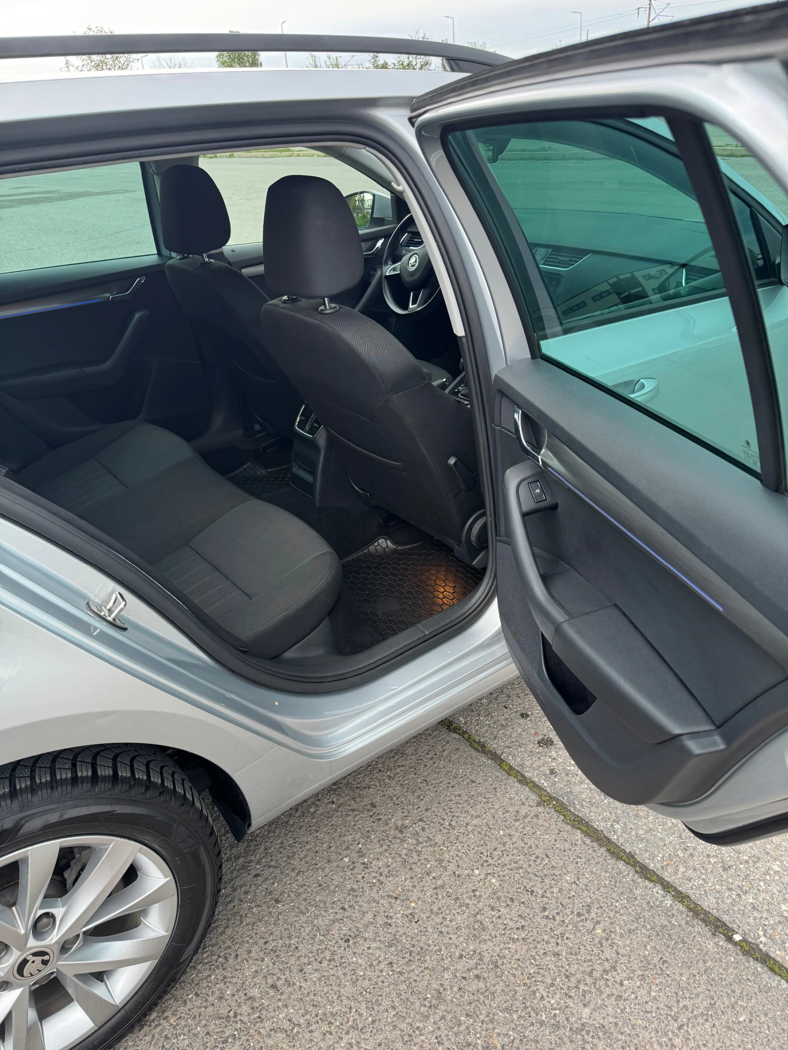 Skoda Octavia 2019, 4x4 DSG, 150 к.с., 97 500 км - изображение 9