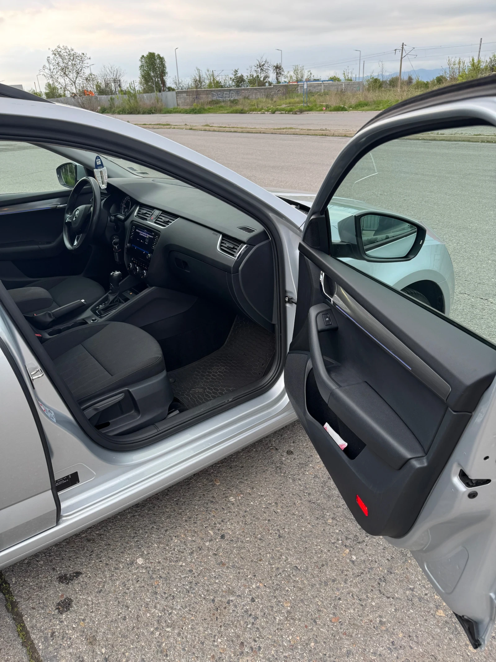 Skoda Octavia 2019, 4x4 DSG, 150 к.с., 97 500 км - изображение 7
