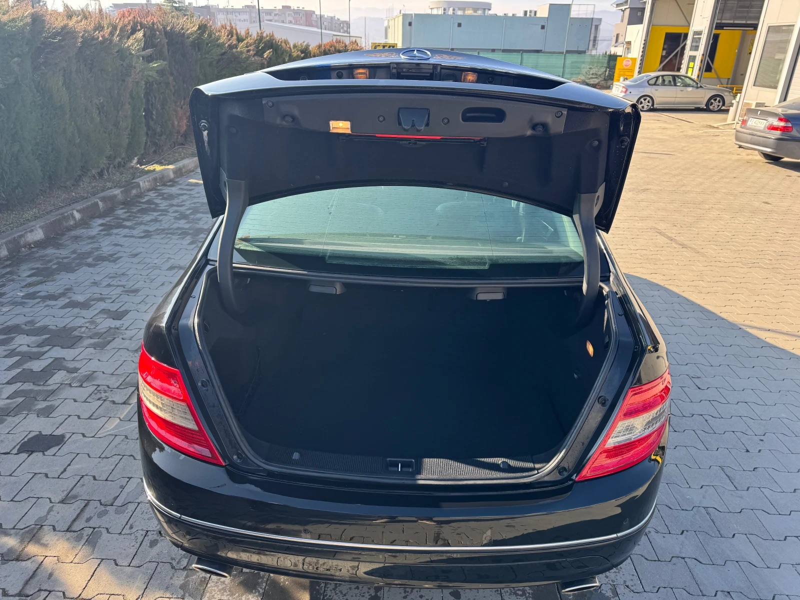 Mercedes-Benz C 350  - изображение 7