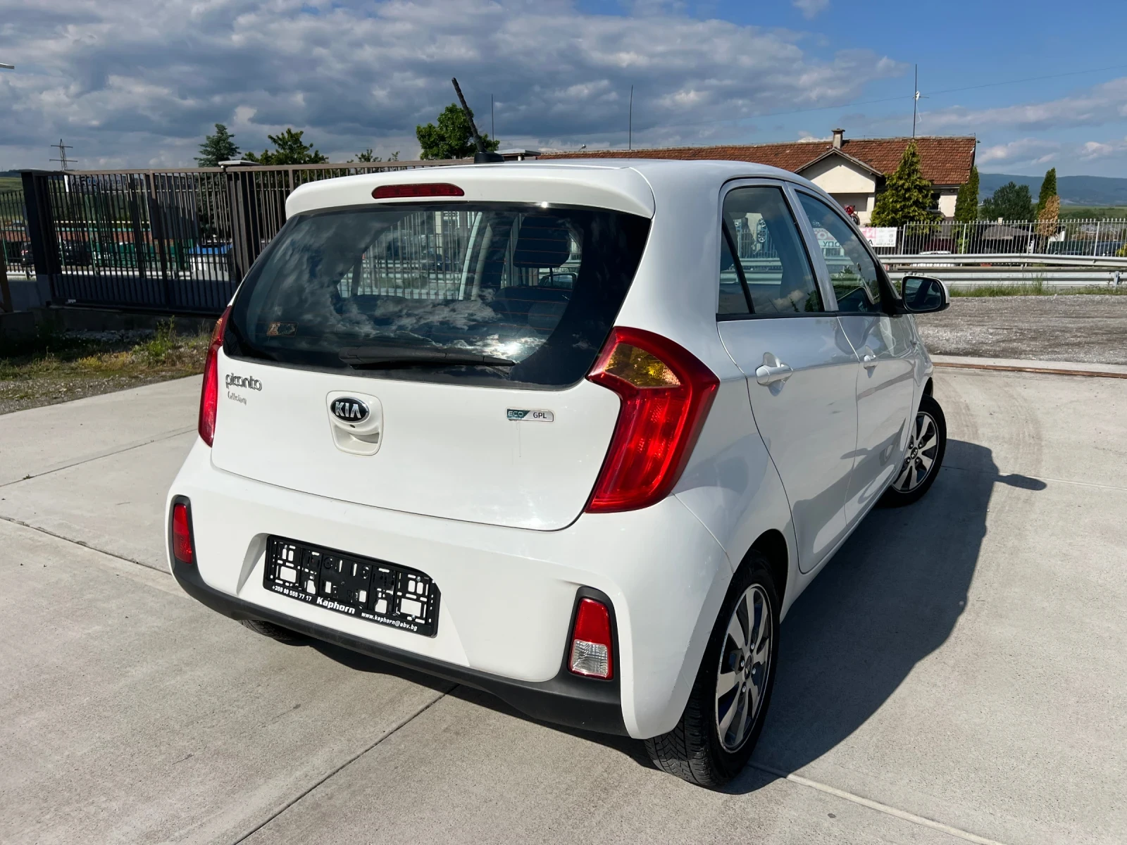 Kia Picanto 1.0i/GPL - изображение 6