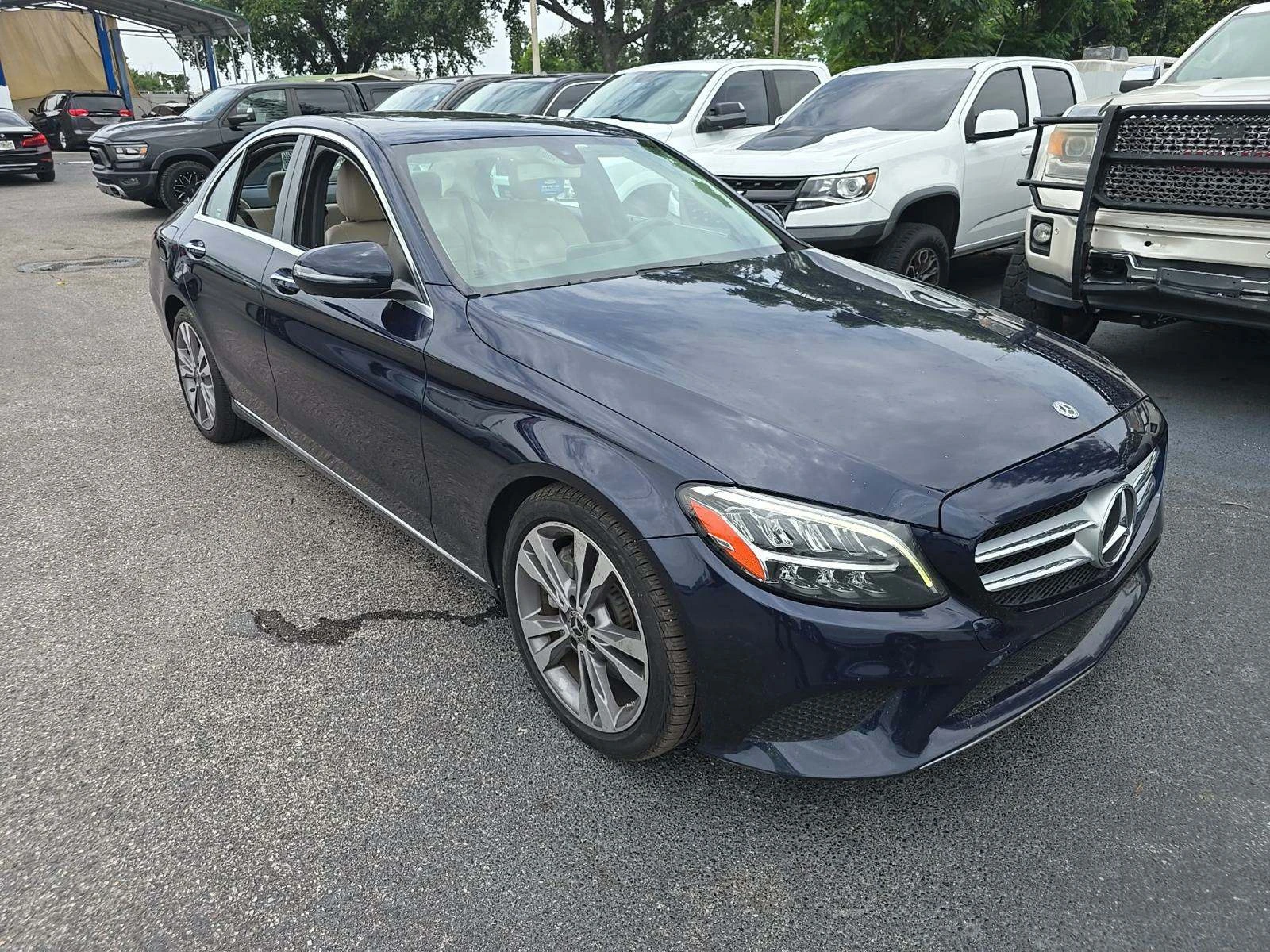 Mercedes-Benz C 300 CARFAX* ОПЦИЯ ЗА ФИНАНСИРАНЕ*  - изображение 2