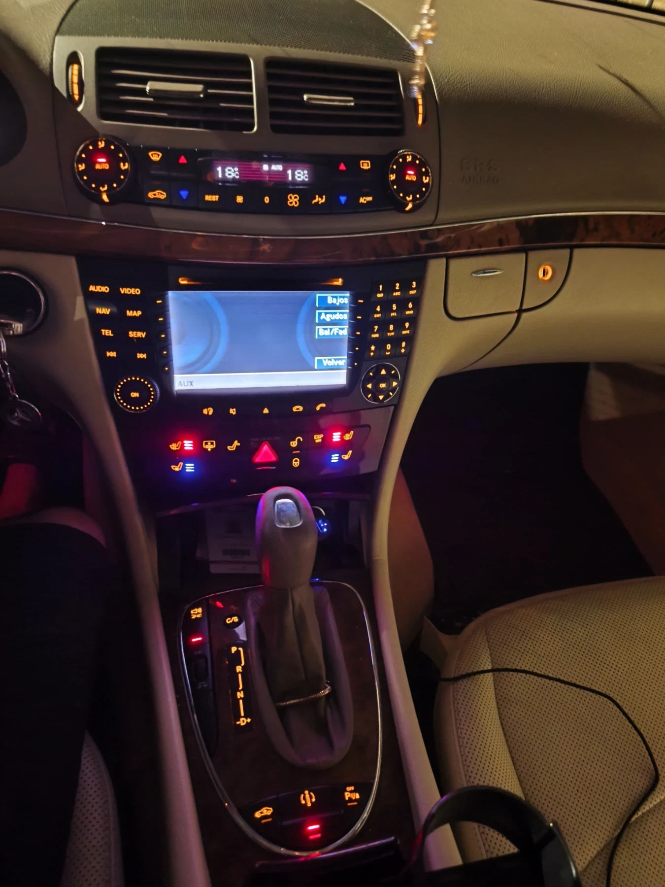 Mercedes-Benz E 320  - изображение 4