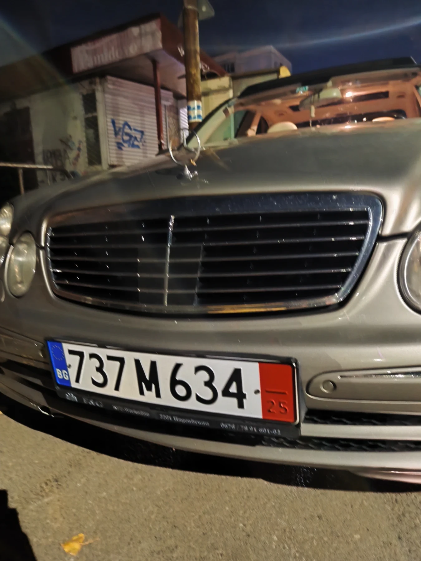 Mercedes-Benz E 320  - изображение 7