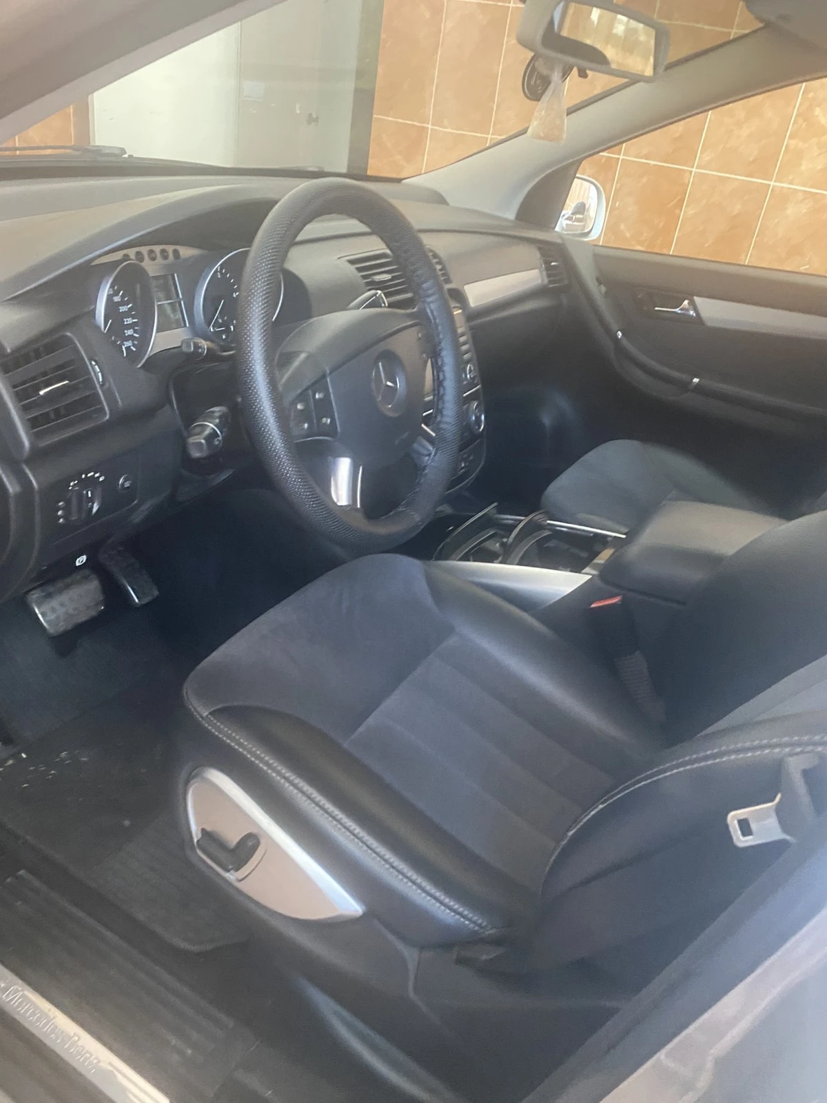 Mercedes-Benz 320 CDI - изображение 6