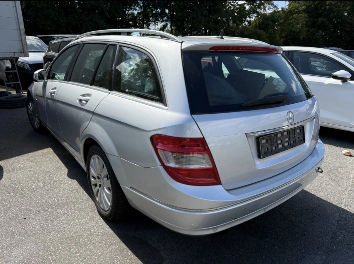 Mercedes-Benz C 180  - изображение 3