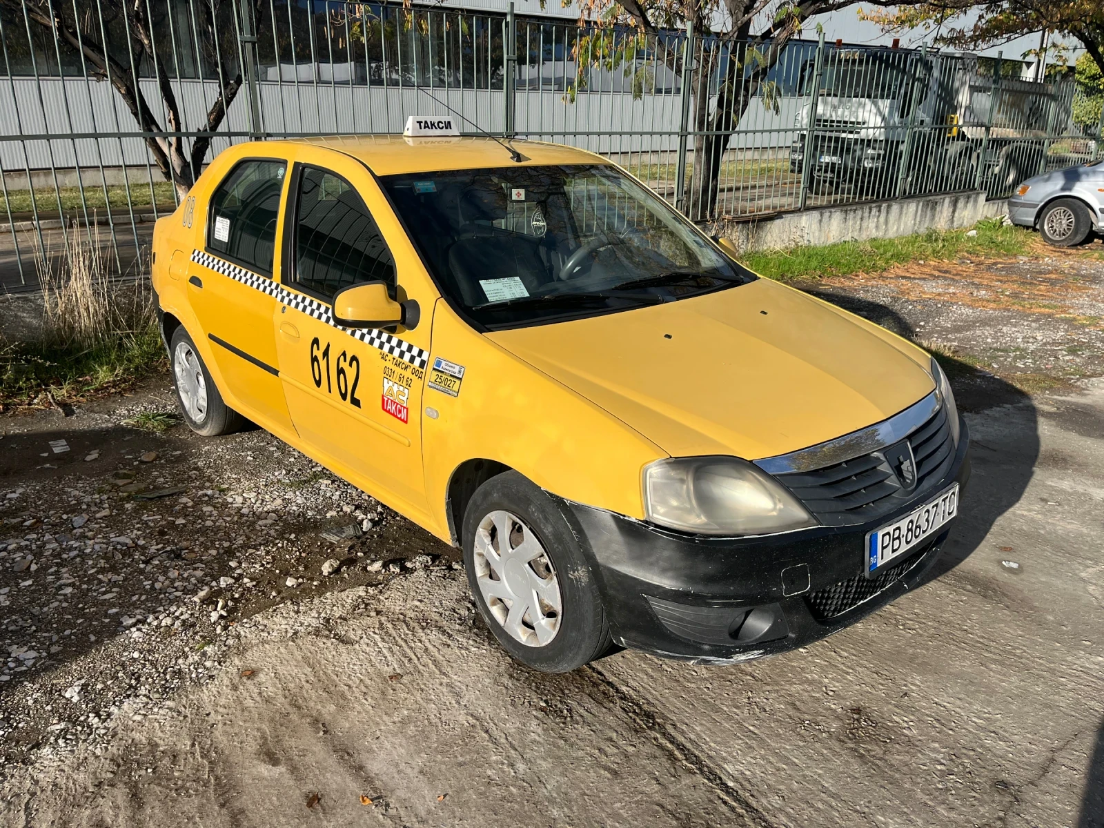 Dacia Logan 1.6 - изображение 2