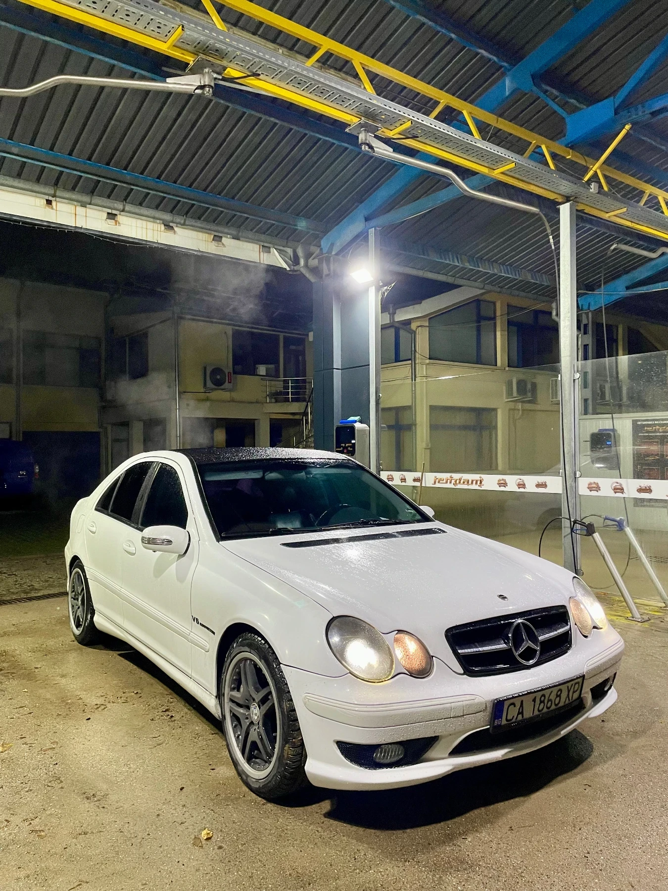 Mercedes-Benz C 32 AMG  | Mobile.bg   1