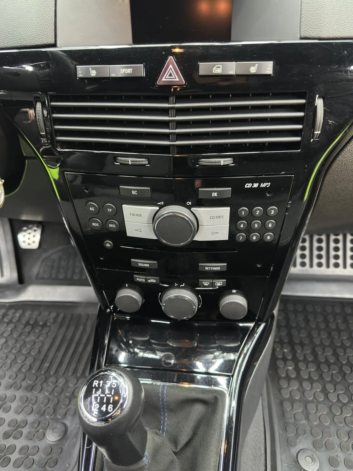 Opel Astra 1.9CDTI 230hp | Mobile.bg � ����������� 11