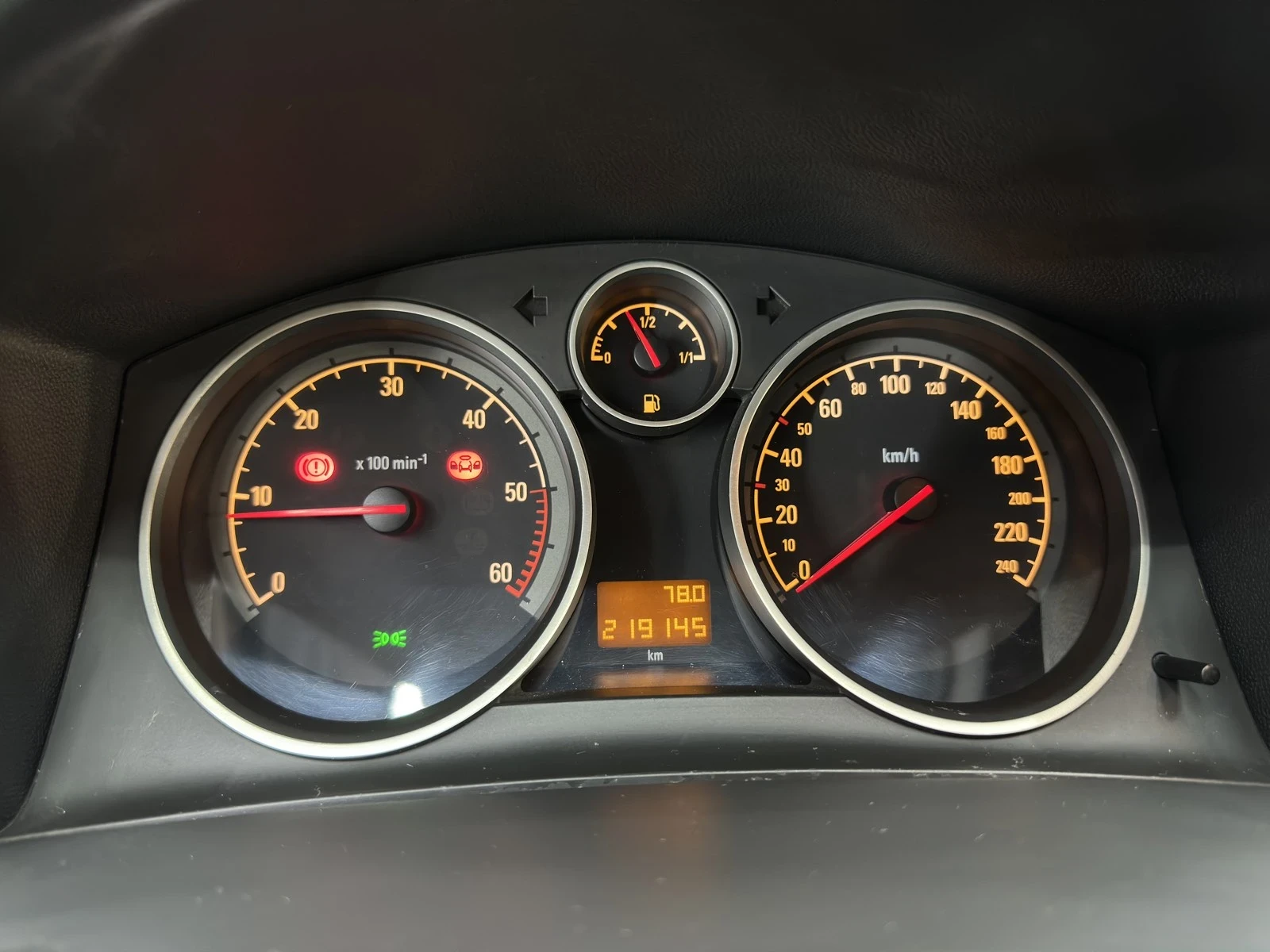 Opel Astra 1.9CDTI 230hp - изображение 10