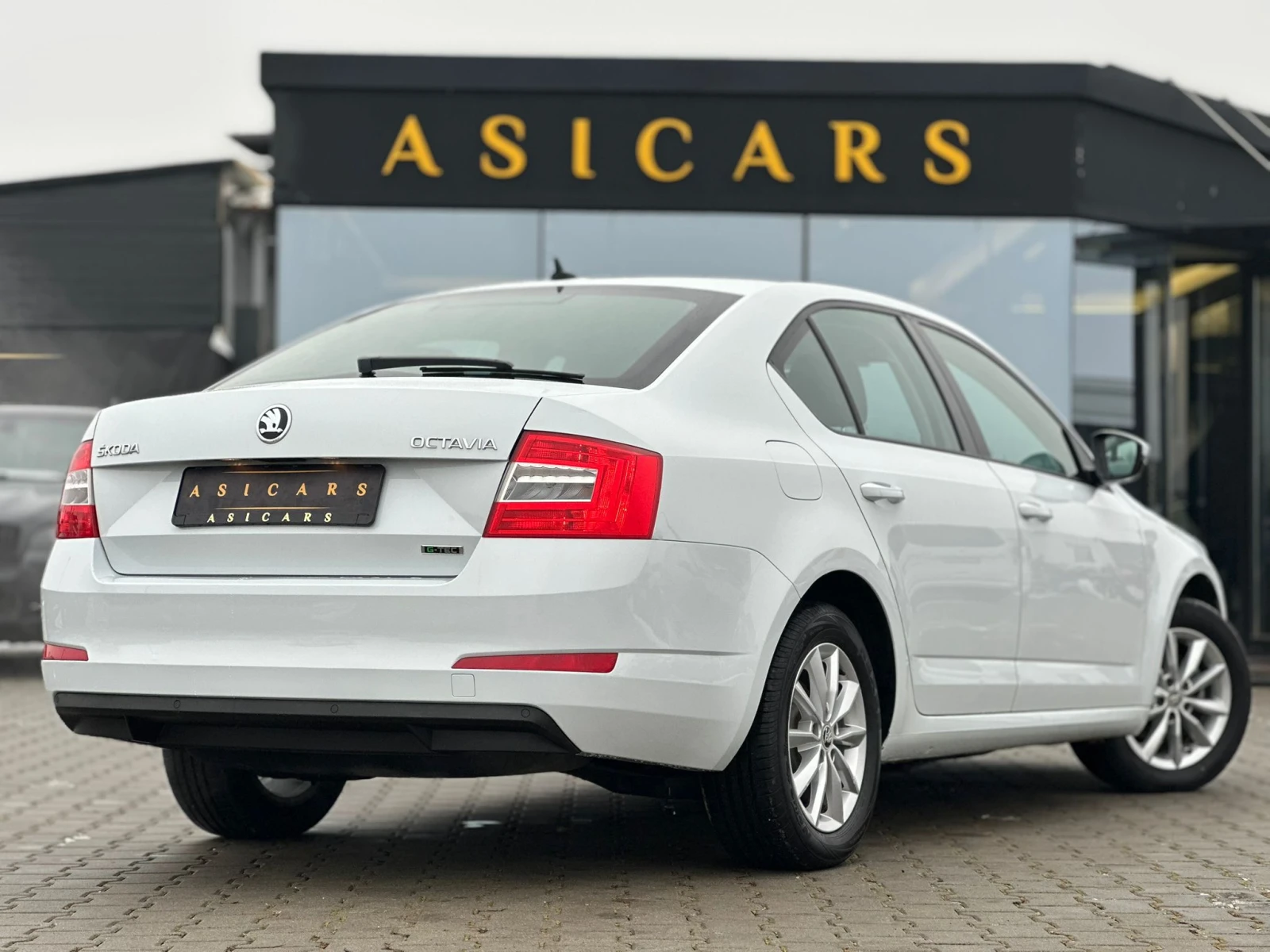 Skoda Octavia / 1.4 G-TEC / AUTOMAT / EURO 6 / TOP / - изображение 5