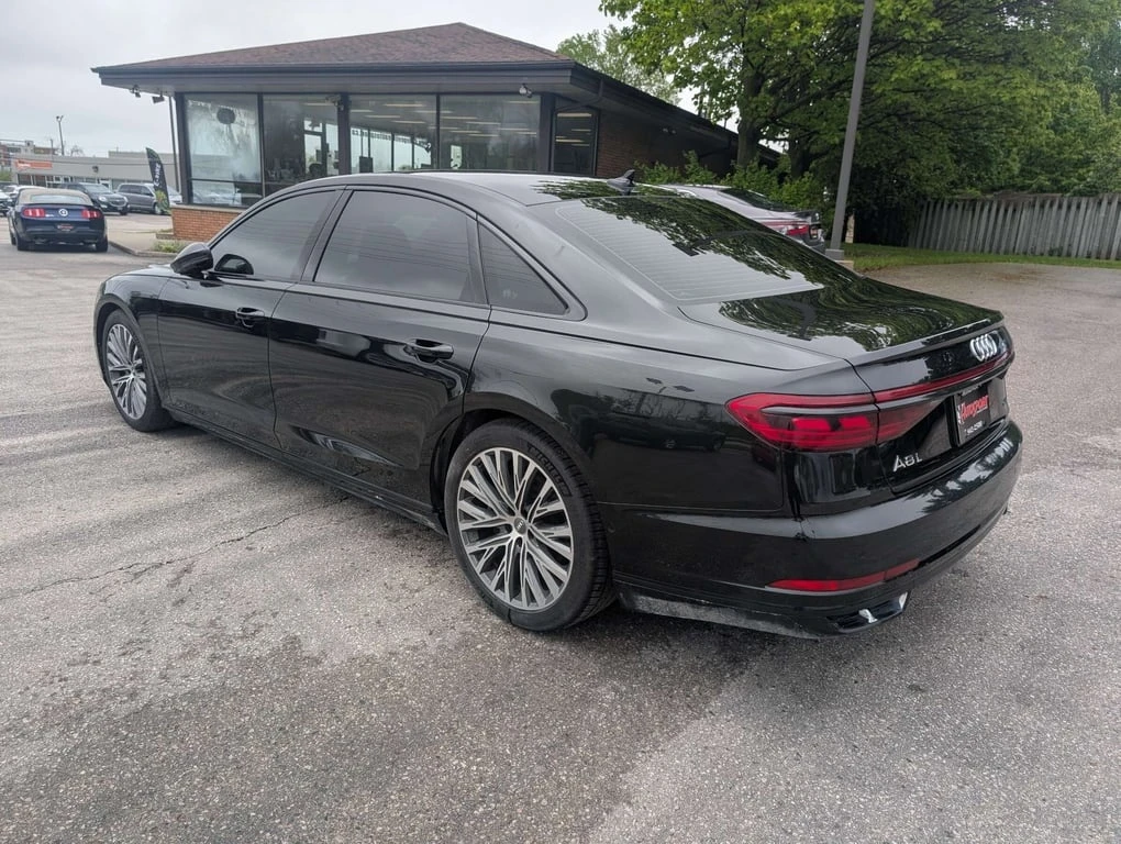 Audi A8 Long Black Optic CARFAX - изображение 3