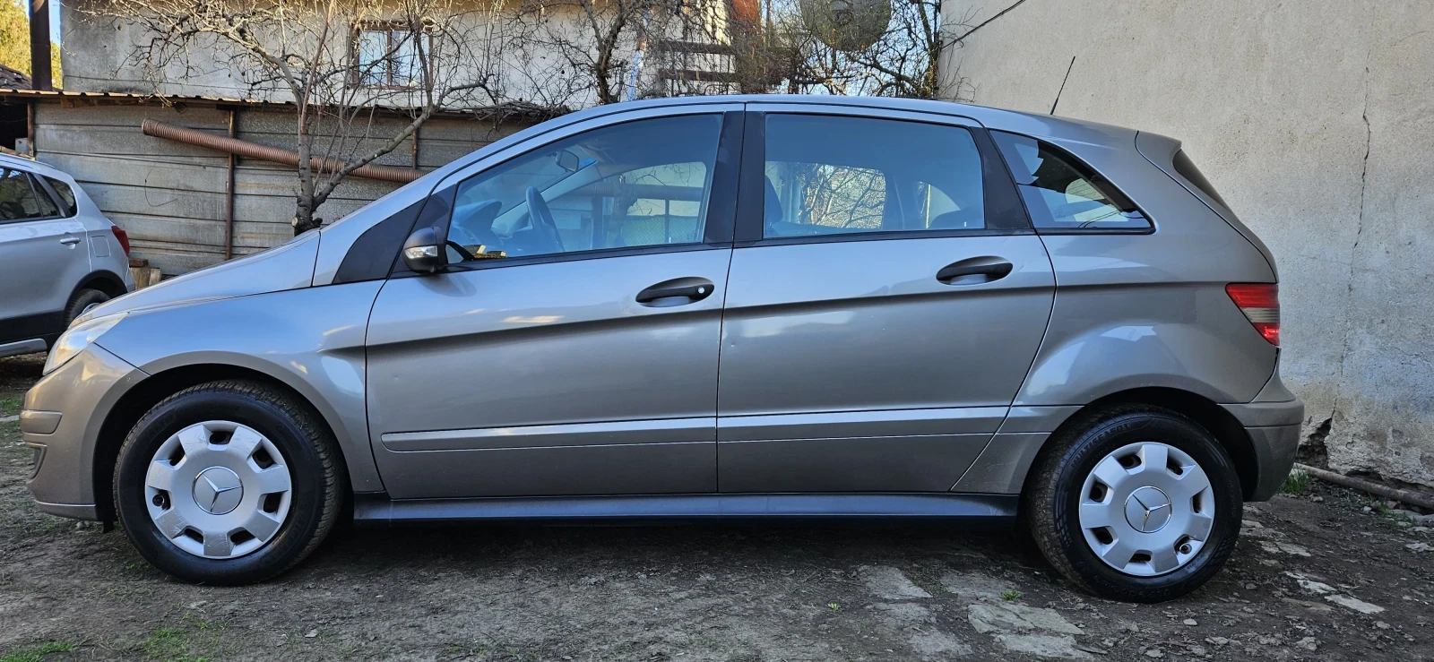 Mercedes-Benz B 150 * НОВ* ГАЗОВ-ИНЖЕКЦИОН* , снимка 3 - Автомобили и джипове - 53816873