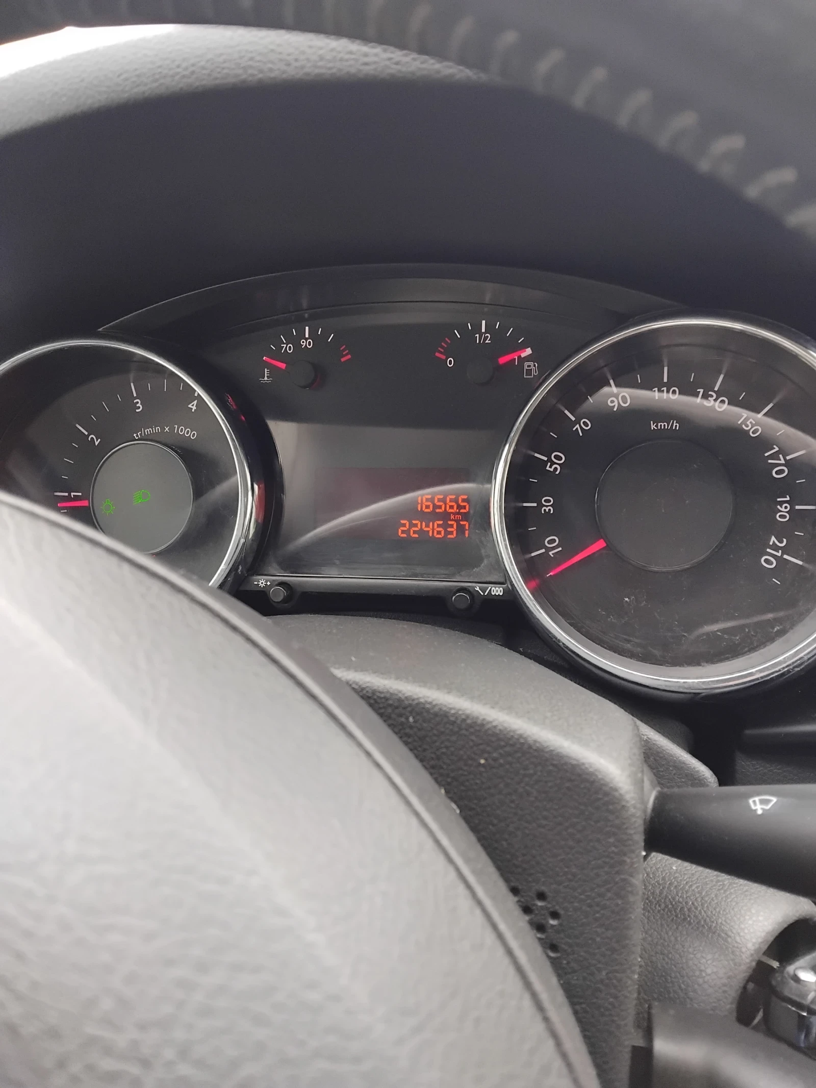 Peugeot 3008, снимка 11 - Автомобили и джипове - 53934759