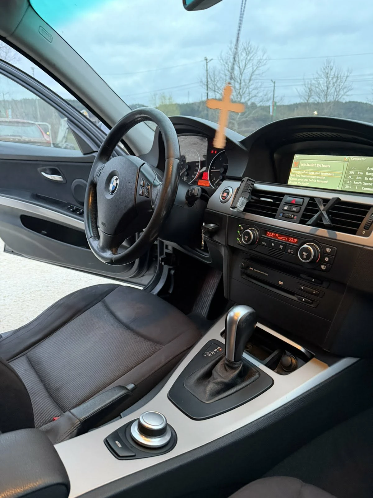 BMW 320 NAVI M PACK, снимка 8 - Автомобили и джипове - 54195894