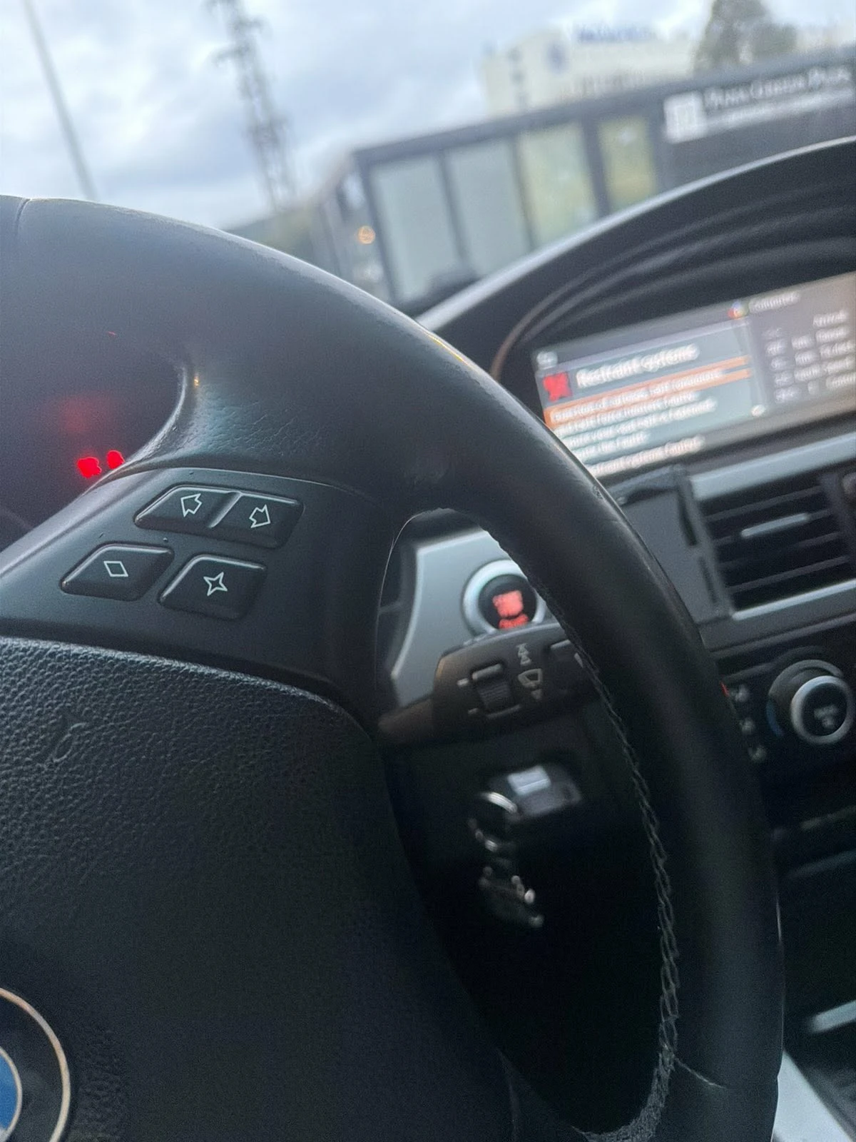 BMW 320 NAVI M PACK, снимка 6 - Автомобили и джипове - 54195894