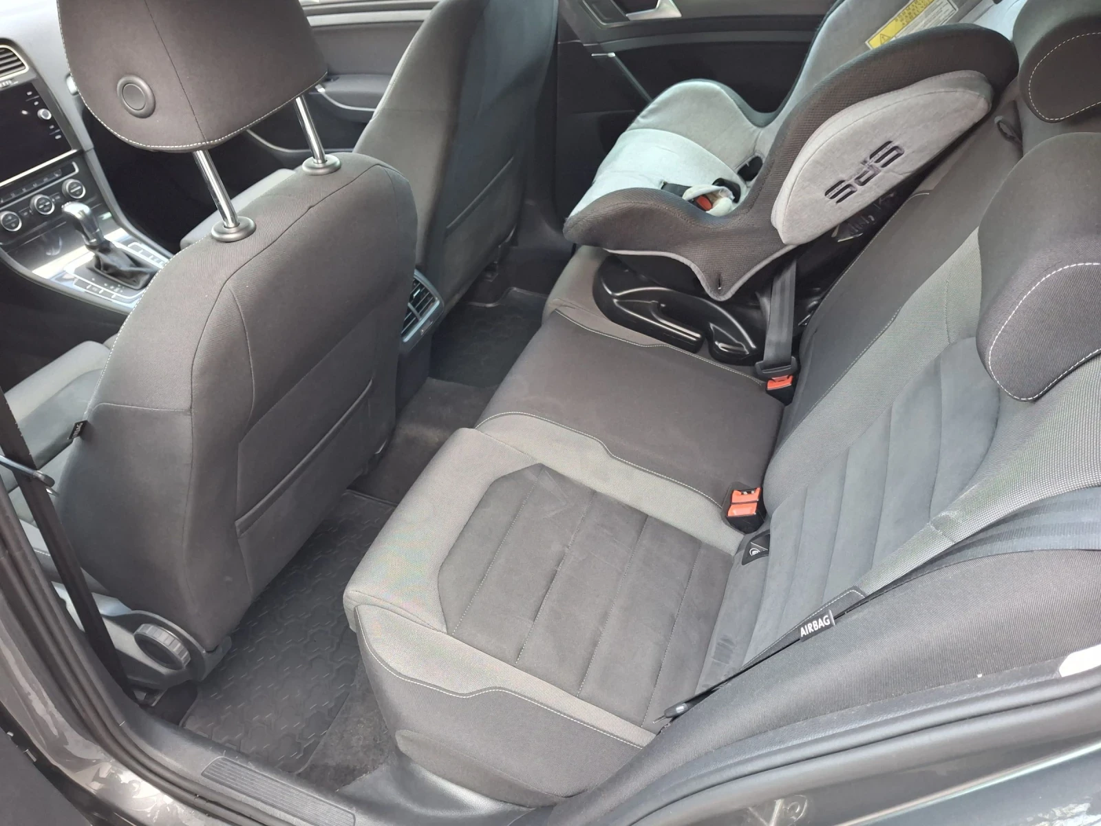 VW Golf 1.5 TSI, снимка 10 - Автомобили и джипове - 54628968