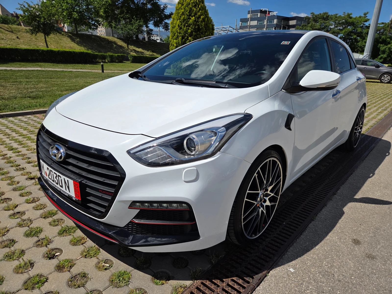 Hyundai I30 1.6 TURBO N, снимка 10 - Автомобили и джипове - 54770767