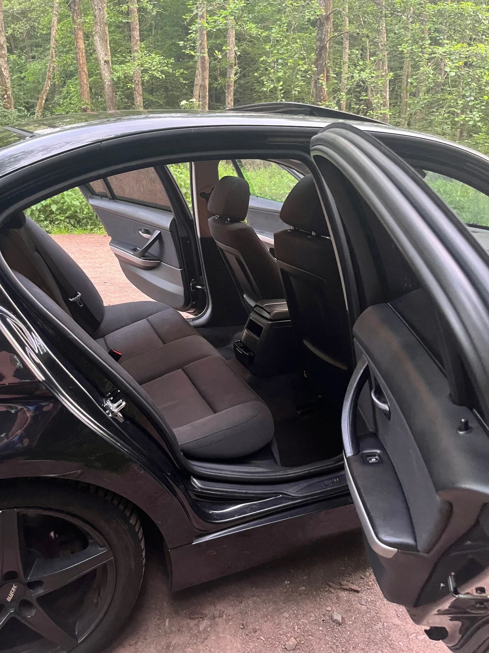 BMW 320 2.0i, снимка 9 - Автомобили и джипове - 54735361