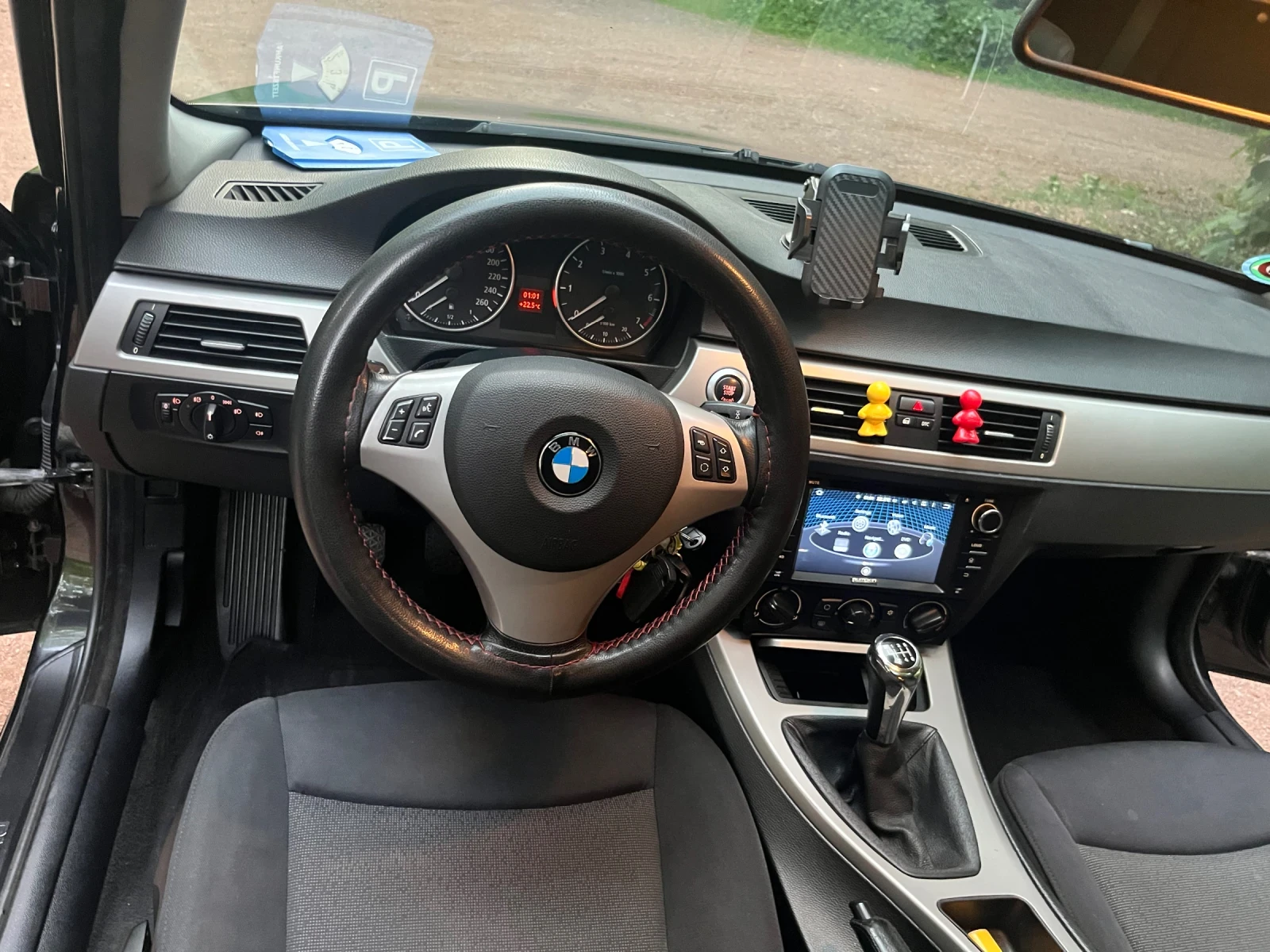 BMW 320 2.0i, снимка 10 - Автомобили и джипове - 54735361