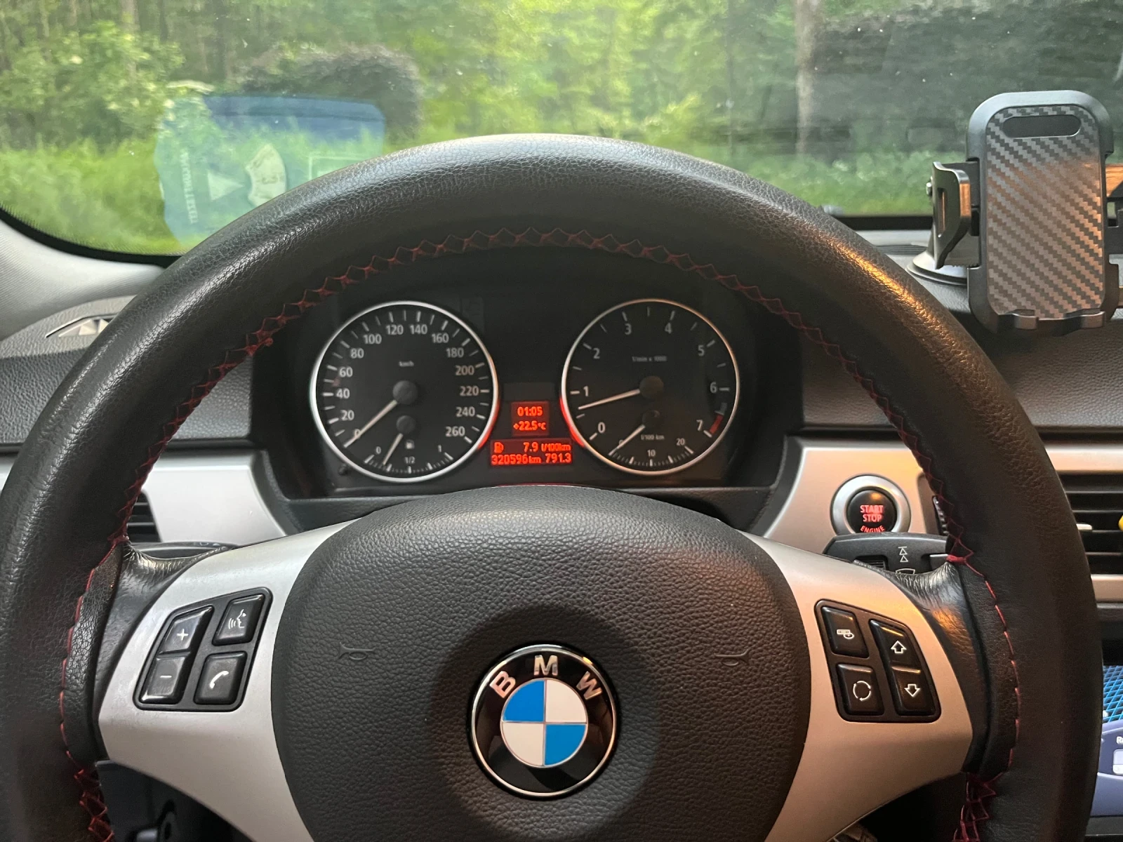 BMW 320 2.0i, снимка 11 - Автомобили и джипове - 54735361