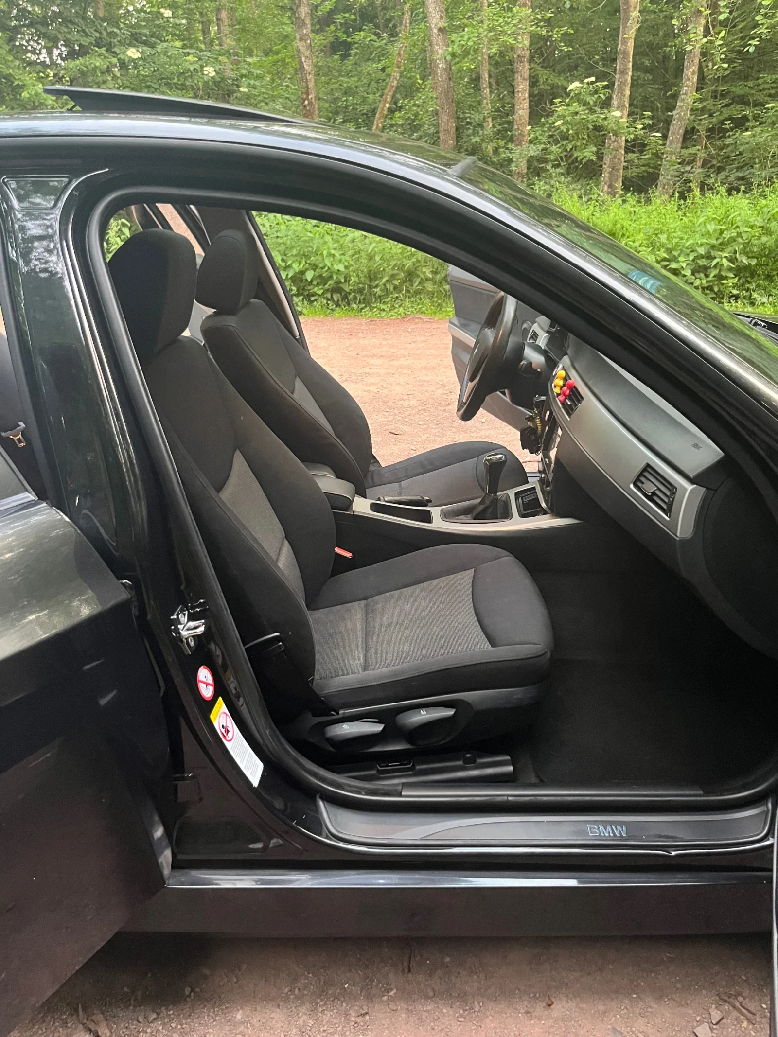 BMW 320 2.0i, снимка 7 - Автомобили и джипове - 54735361