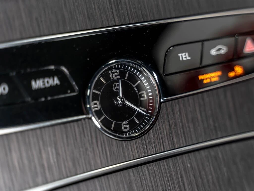 Mercedes-Benz C 300 AMG NIGHT PAKAGE| DIGITAL DASH| Подгрев| BLIND SPO, снимка 15 - Автомобили и джипове - 54876357