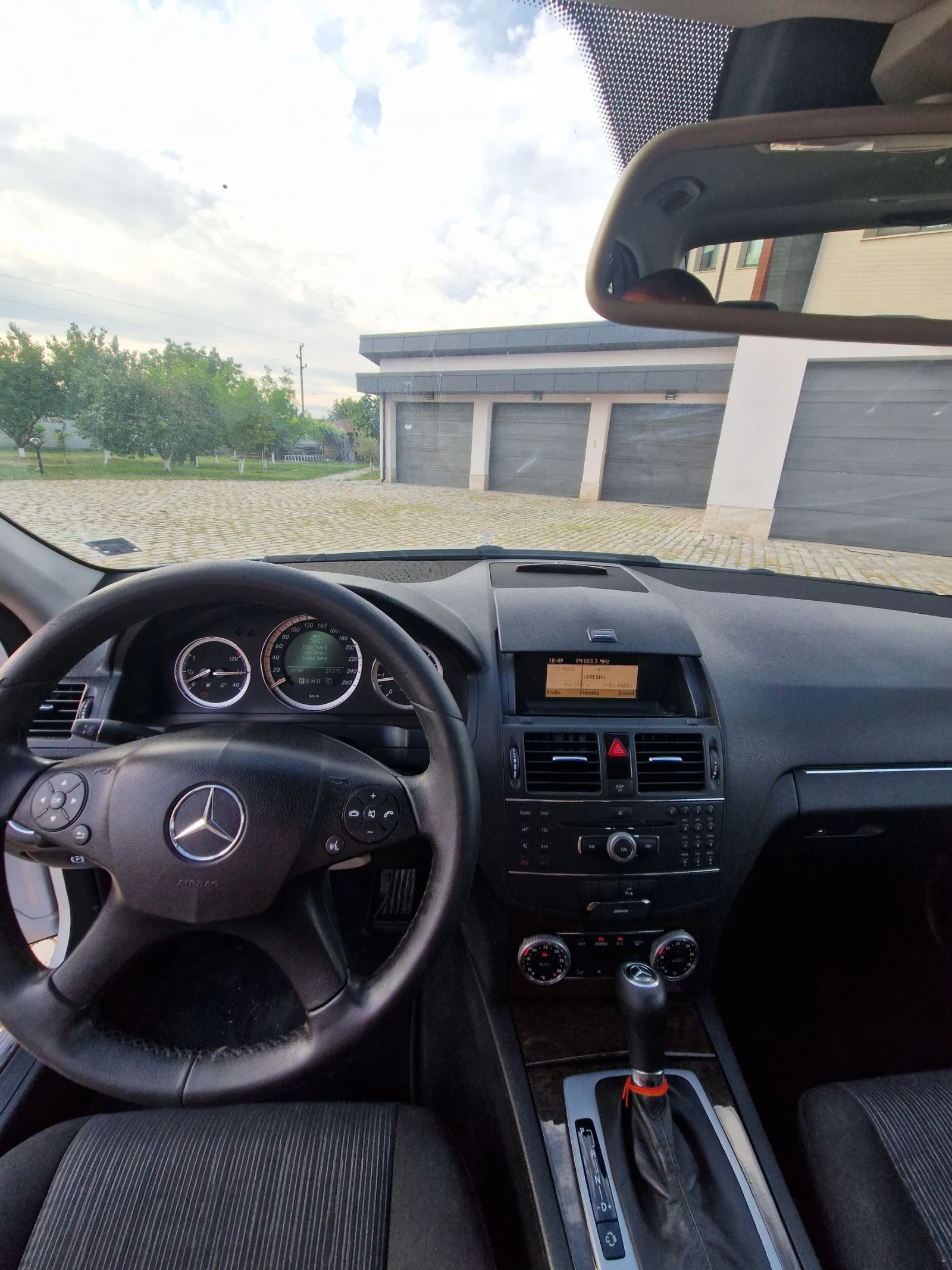 Mercedes-Benz C 220, снимка 7 - Автомобили и джипове - 55243603