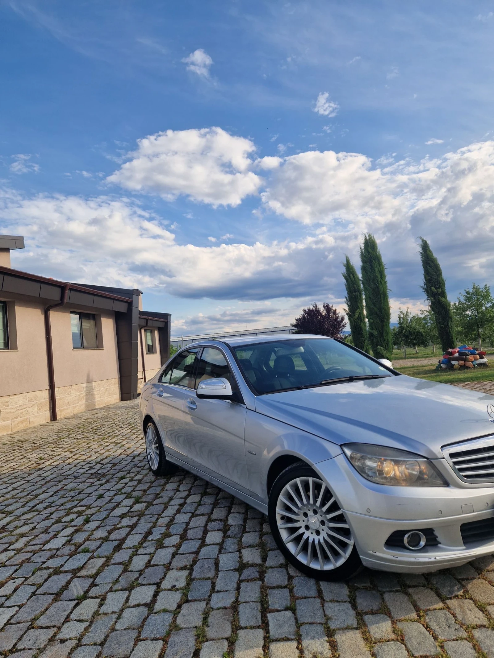 Mercedes-Benz C 220