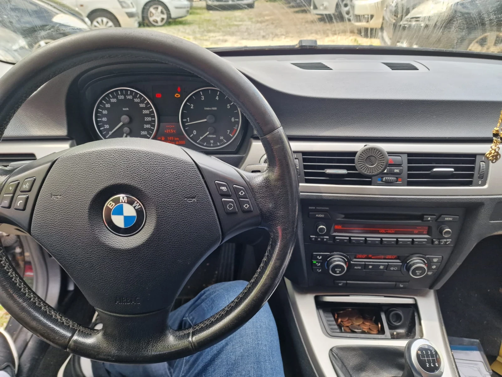 BMW 320, снимка 10 - Автомобили и джипове - 55673846
