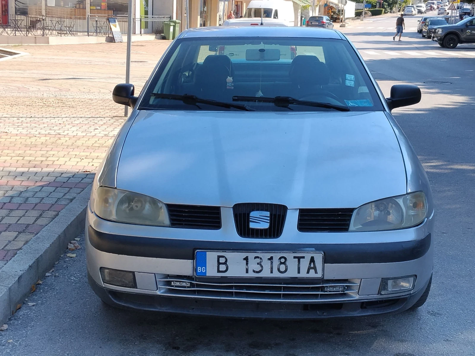Seat Cordoba, снимка 2 - Автомобили и джипове - 56152933