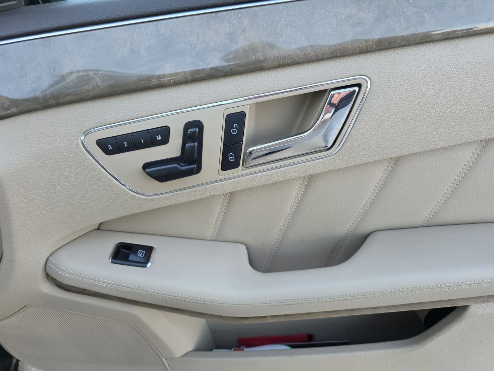 Mercedes-Benz E 350 265 к.с., 4matic, снимка 16 - Автомобили и джипове - 56376896