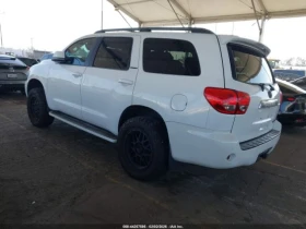Toyota Sequoia LIMITED AWD/КАЛИФОРНИЯ/ОТ 290 ЕВРО НА МЕСЕЦ, снимка 3