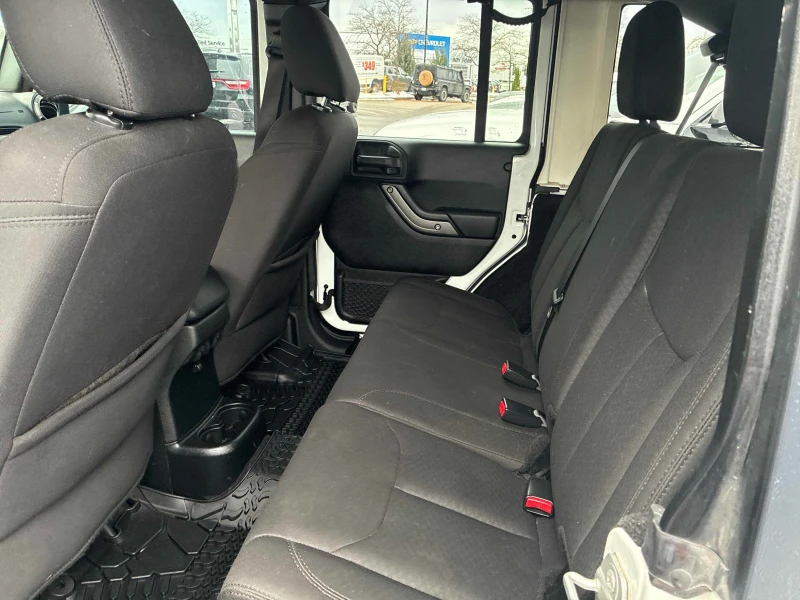 Jeep Wrangler * jk unlimited * CARFAX * БЕЗ ПЪРВОНАЧАЛНА ВНОСКА, снимка 9 - Автомобили и джипове - 52790550