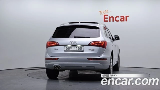 Audi Q5 2.0 TDI Quattro Dynamic 8R | Цена до България, снимка 4 - Автомобили и джипове - 53992897