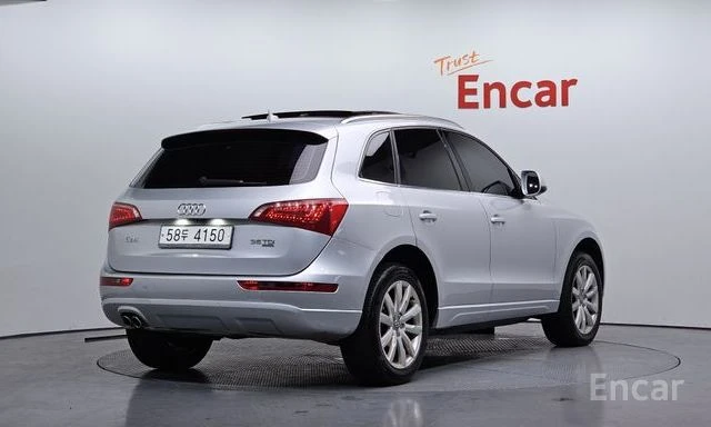 Audi Q5 2.0 TDI Quattro Dynamic 8R | Цена до България, снимка 5 - Автомобили и джипове - 53992897