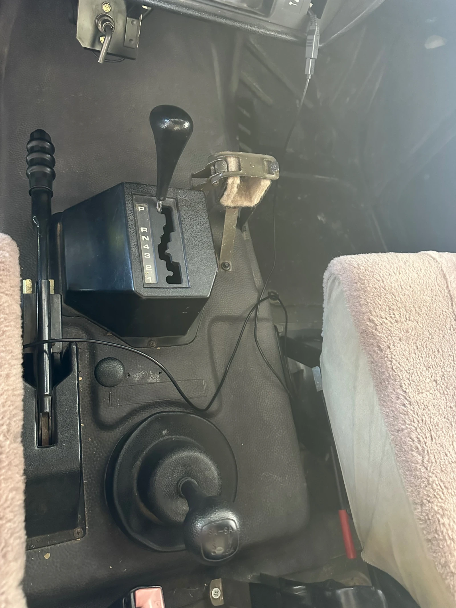 Mercedes-Benz G 230 2.3 - изображение 9