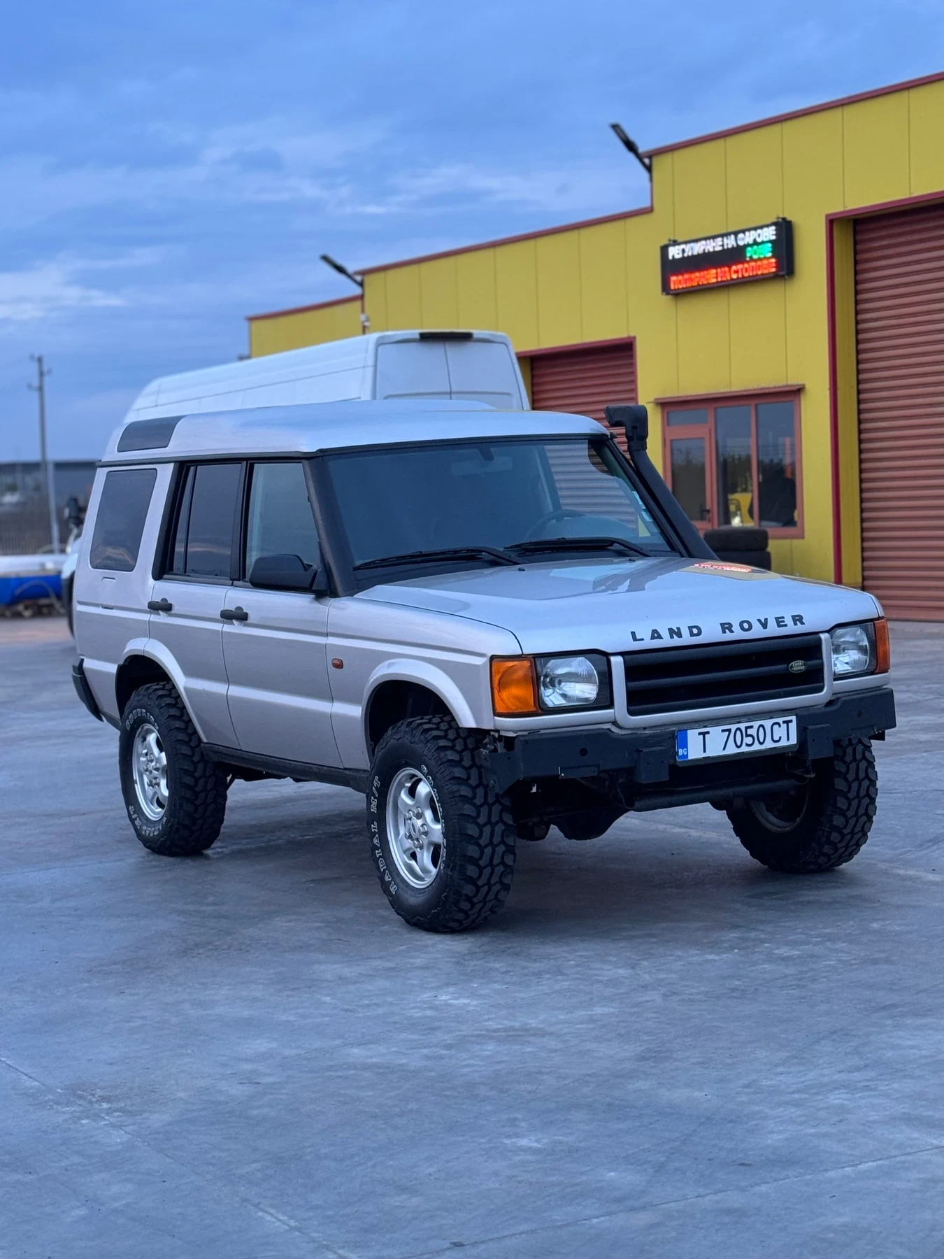 Land Rover Discovery 2.5 TD TOP - изображение 2