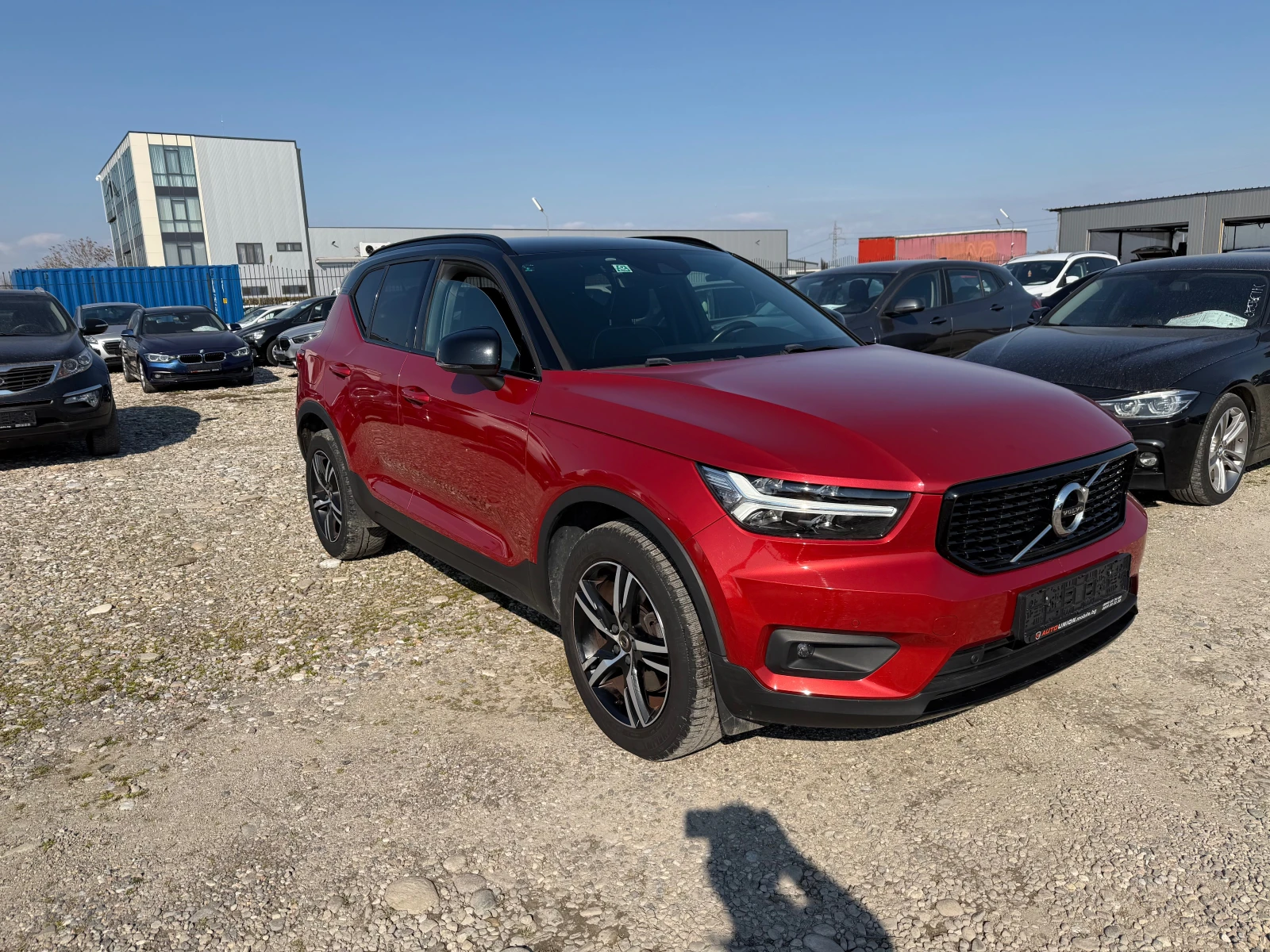 Volvo XC40 2.0 D AWD R-DESIGN(КАТО НОВА), снимка 3 - Автомобили и джипове - 53736084