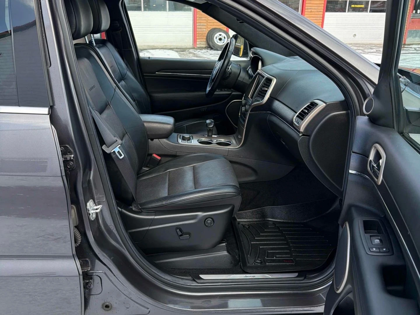 Jeep Grand cherokee SUMMIT* Distronic* Обдух* Подгрев, снимка 13 - Автомобили и джипове - 53853243