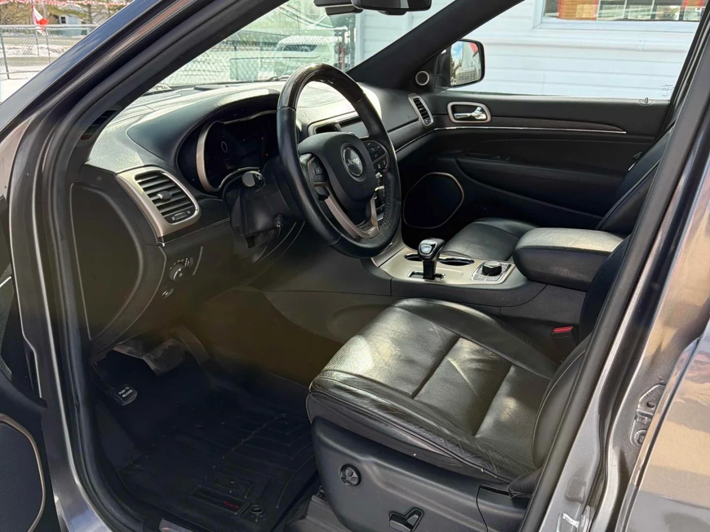 Jeep Grand cherokee SUMMIT* Distronic* Обдух* Подгрев, снимка 6 - Автомобили и джипове - 53853243