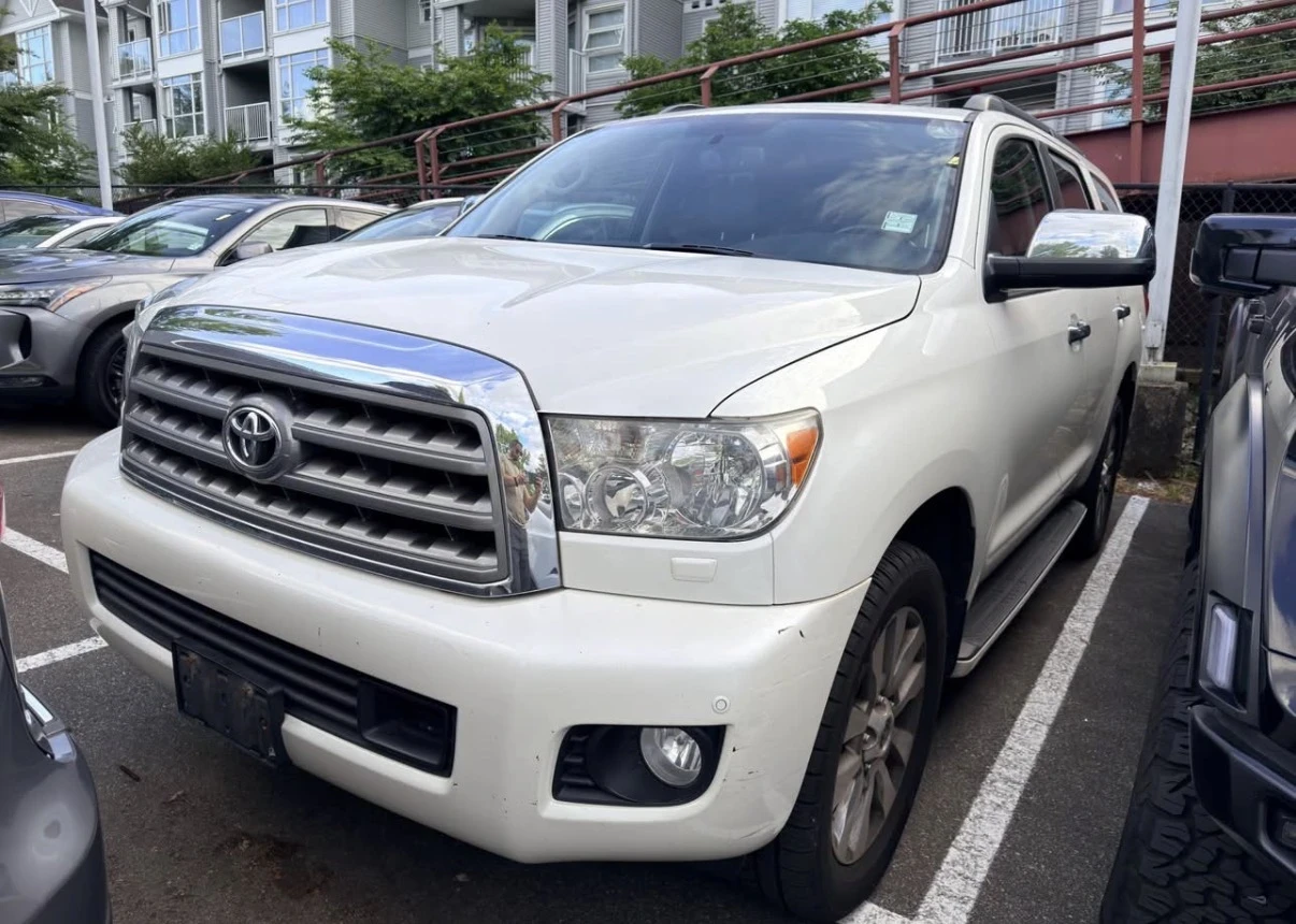 Toyota Sequoia PLATINUM * AWD * FACE * 1 СОБСТВЕНИК * CARFAX * 