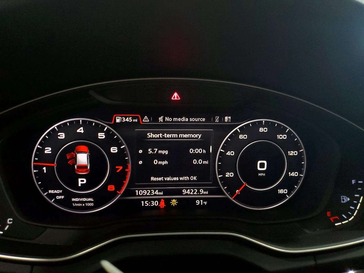 Audi Q5 2.0T QUATTRO* PREMIUM PLUS* DIGITAL* ПОДГРЕВ* , снимка 9 - Автомобили и джипове - 54855558