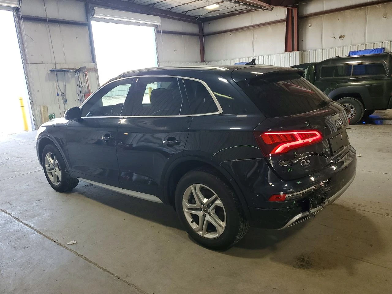 Audi Q5 2.0T QUATTRO* PREMIUM PLUS* DIGITAL* ПОДГРЕВ* , снимка 3 - Автомобили и джипове - 54855558