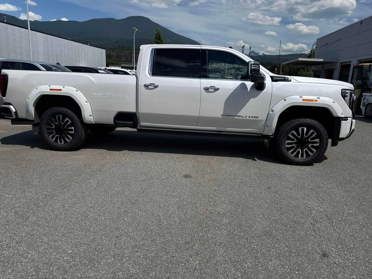 Gmc Sierra * Denali Ultimate * АВТОКРЕДИТ БЕЗ ПЪРВОНАЧАЛНА* , снимка 3 - Автомобили и джипове - 55096247